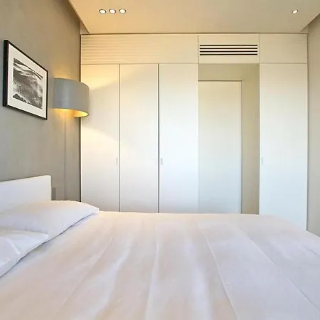 Вилла Sleeps 8 Pool Air Con Wifi
