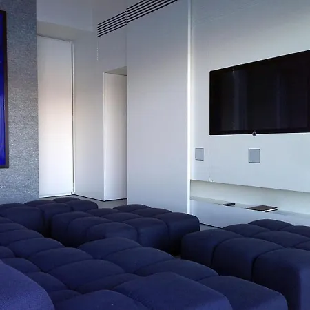 Вилла Sleeps 8 Pool Air Con Wifi